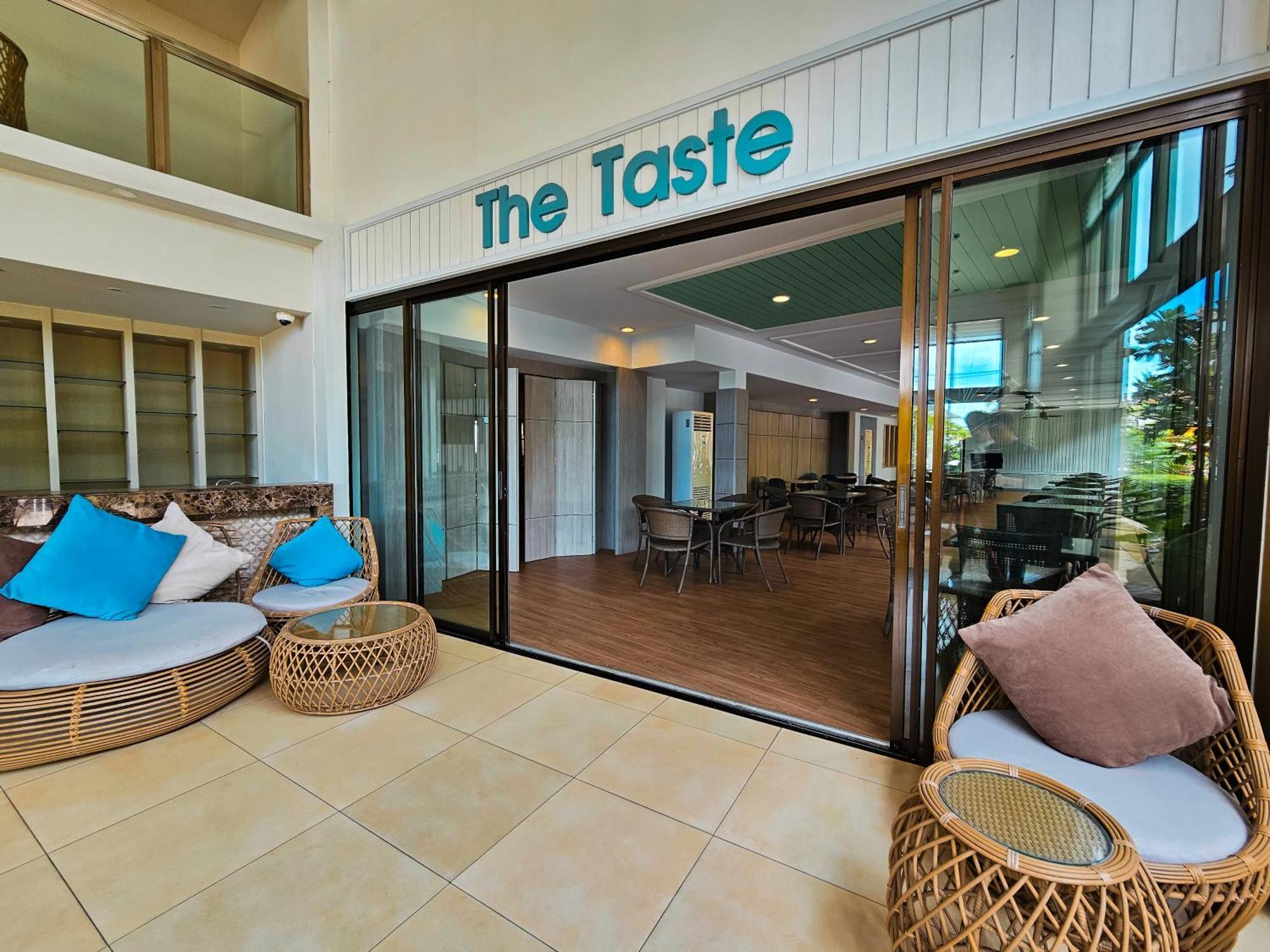 Recenta Suite Phuket Suanluang Exterior foto