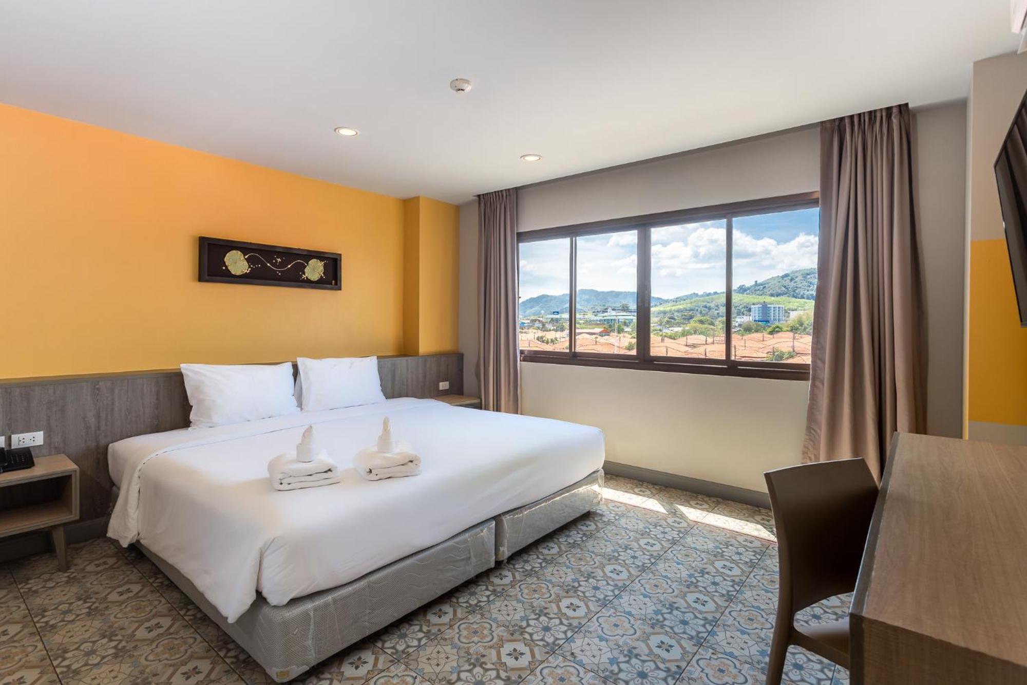 Recenta Suite Phuket Suanluang Exterior foto
